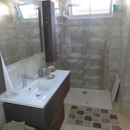 Clos Victor Spacieux 2 Pieces * טולון